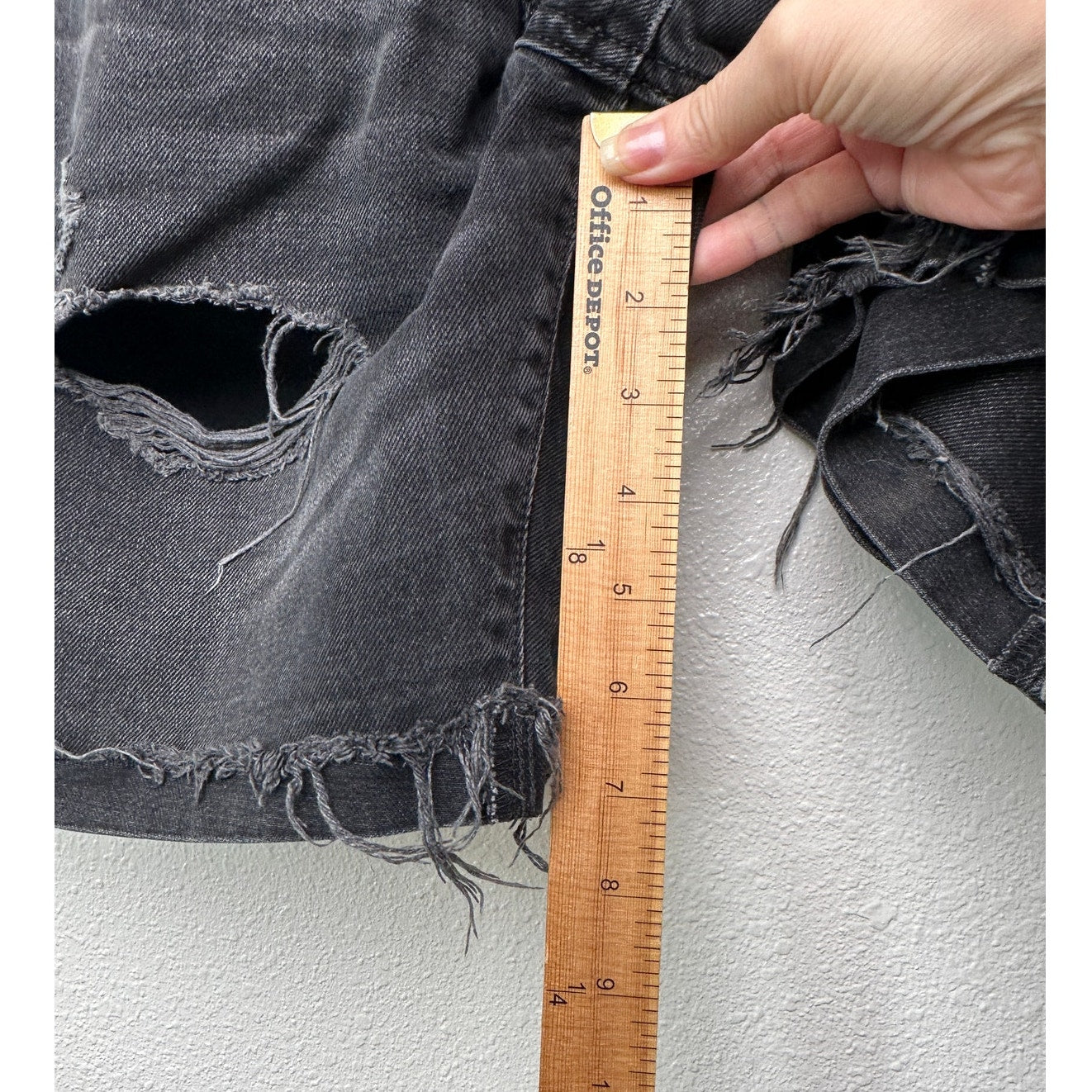 &Denim  by  H&M  Black Gray Denim Shorts Size 30