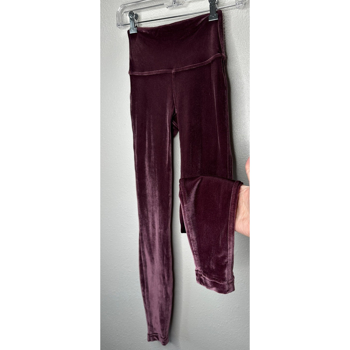 Lululemon Plum Purple Velvet Velour Leggings Yoga Pants Size 2
