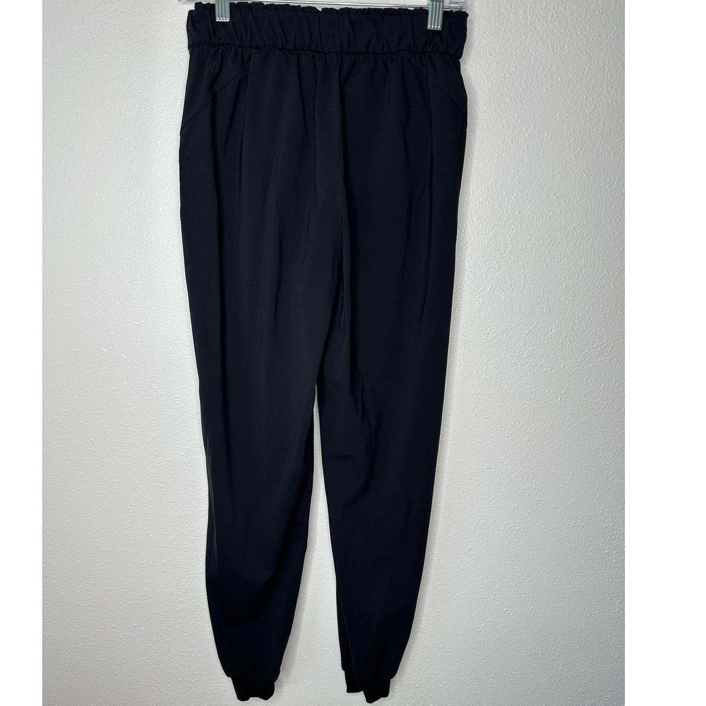 Lululemon Black Stretch High Rise Jogger Drawstring Waist Banded Hem 6