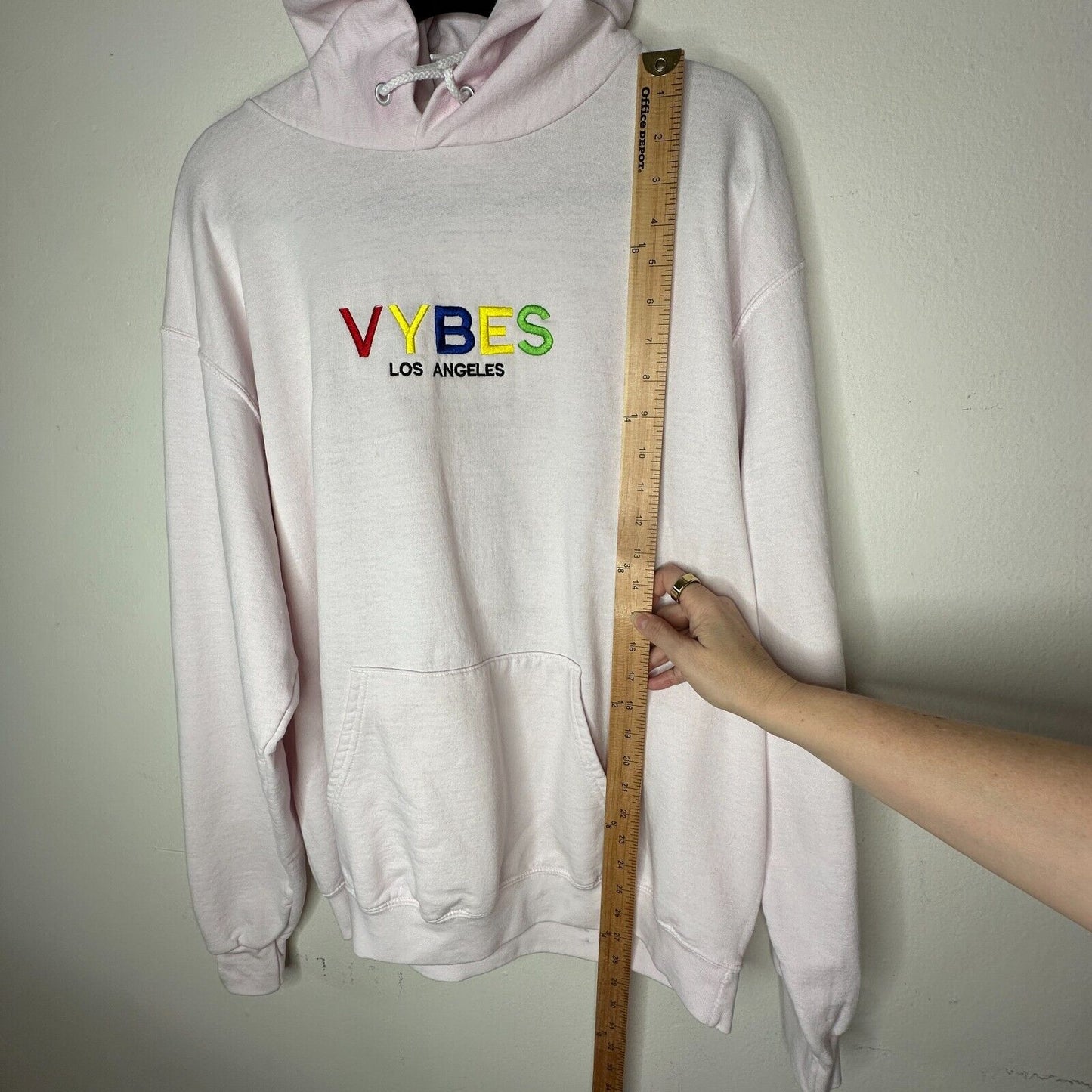 RARE Saint Luis NYC Light Pink Sweatshirt Hoodie VYBES Los Angeles David Bowie M