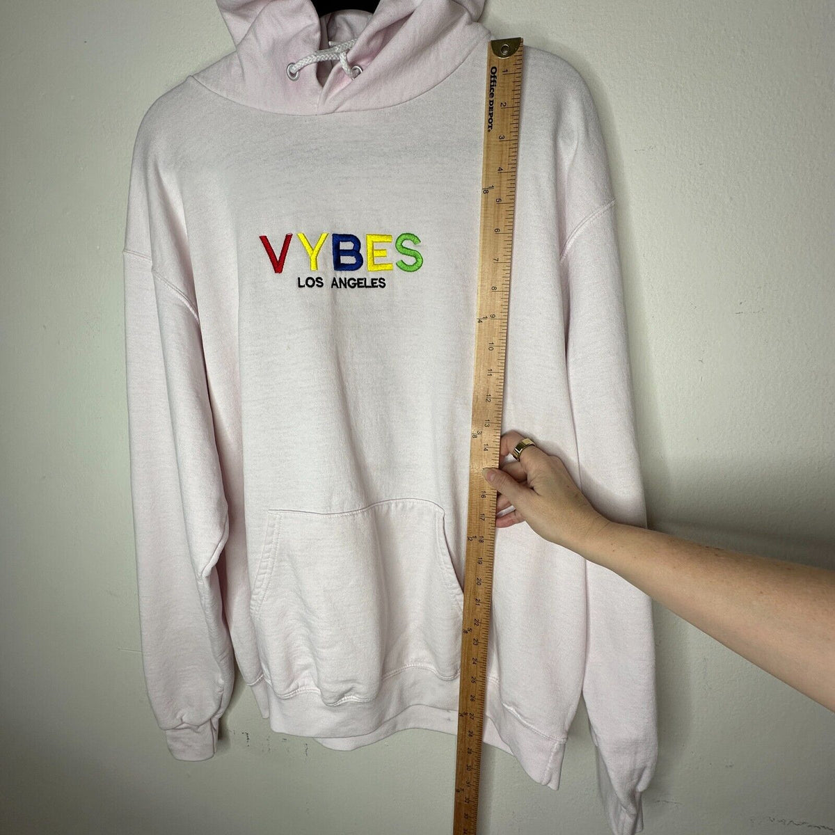 RARE Saint Luis NYC Light Pink Sweatshirt Hoodie VYBES Los Angeles David Bowie M