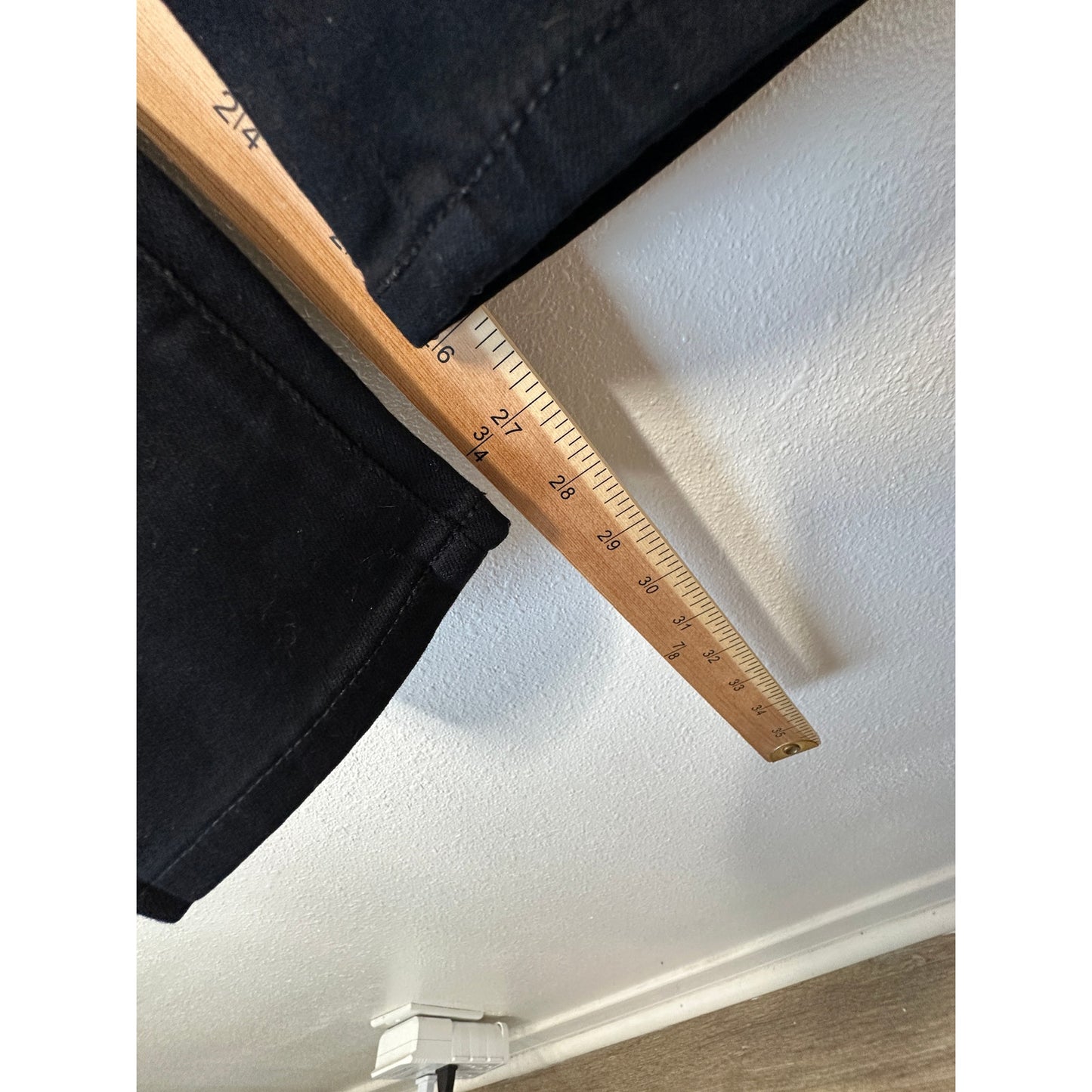 AG Black The Prima Ankle Cigarette Ankle Skinny Jean 30