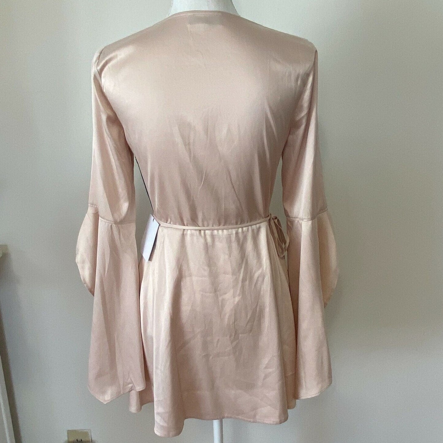 NWT Revolve Majorelle Satin Hex Mini Tie Wrap Blush Ritual Slit Bell Sleeve SM