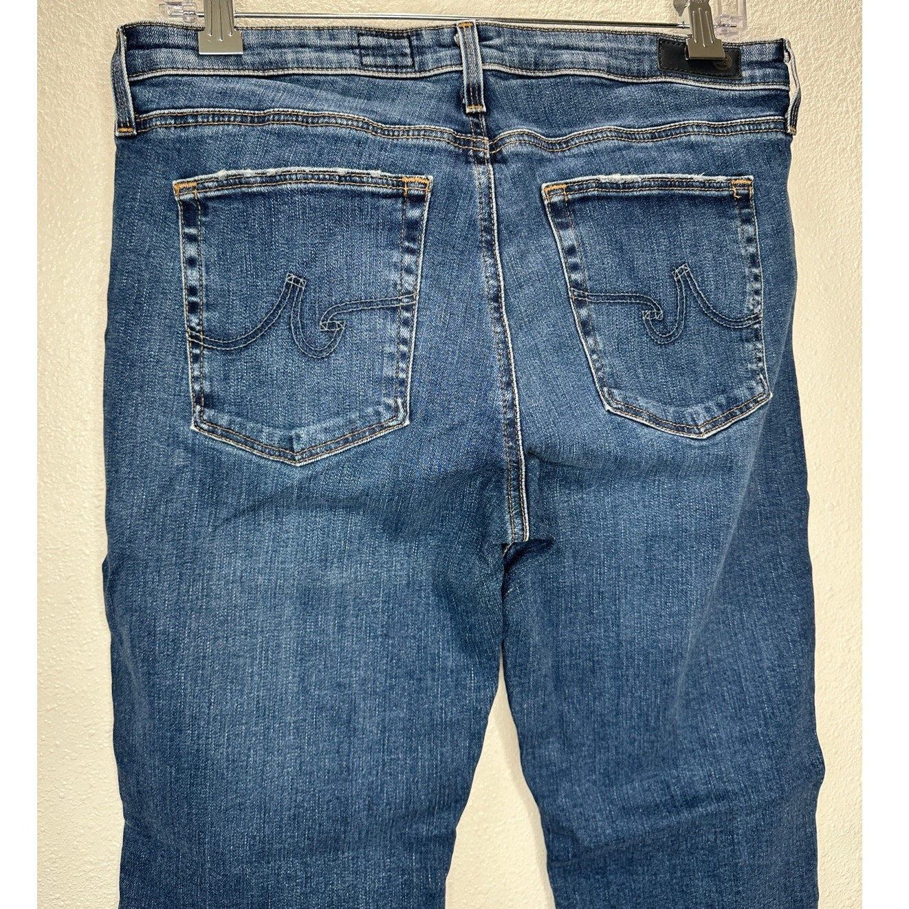 AG Medium Wash Whiskered Prima Ankle Cigarette Ankle Jeans 31