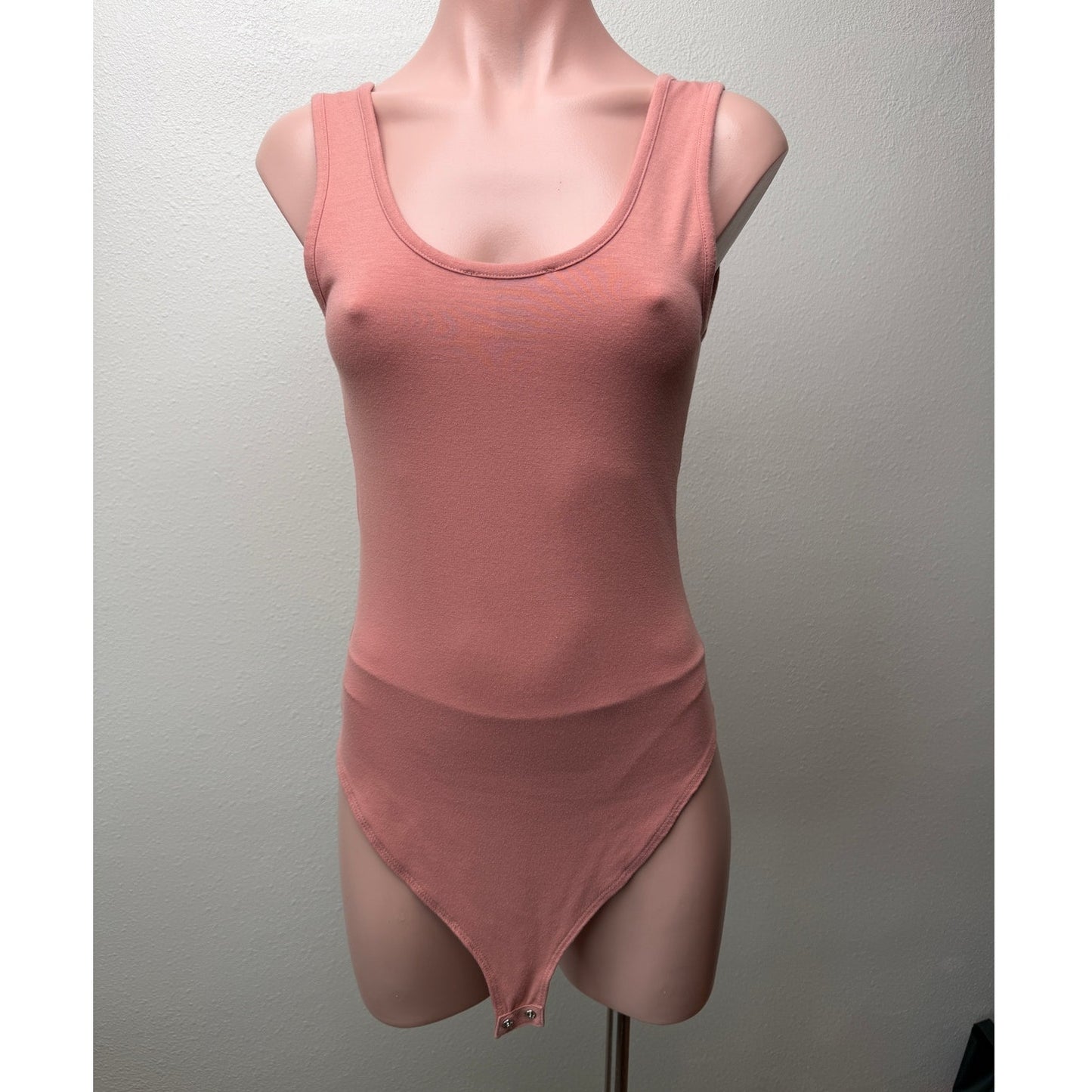 Forever 21 Dusty Pink Sleeveless Snap Bodysuit Tank Top Size M