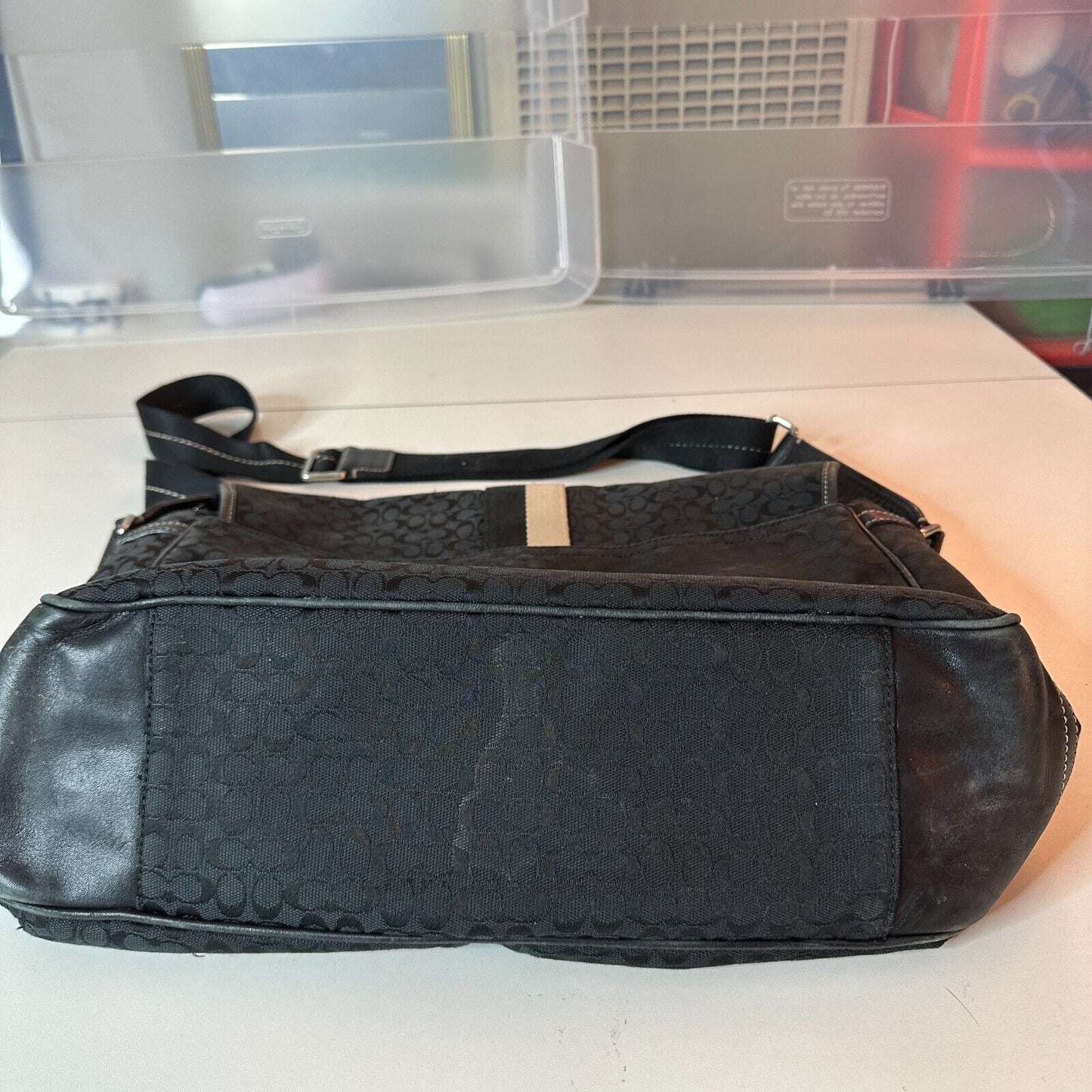 Coach Signature Black & Tan Voyager Messenger Buckled Shoulder Bag Blue Interior