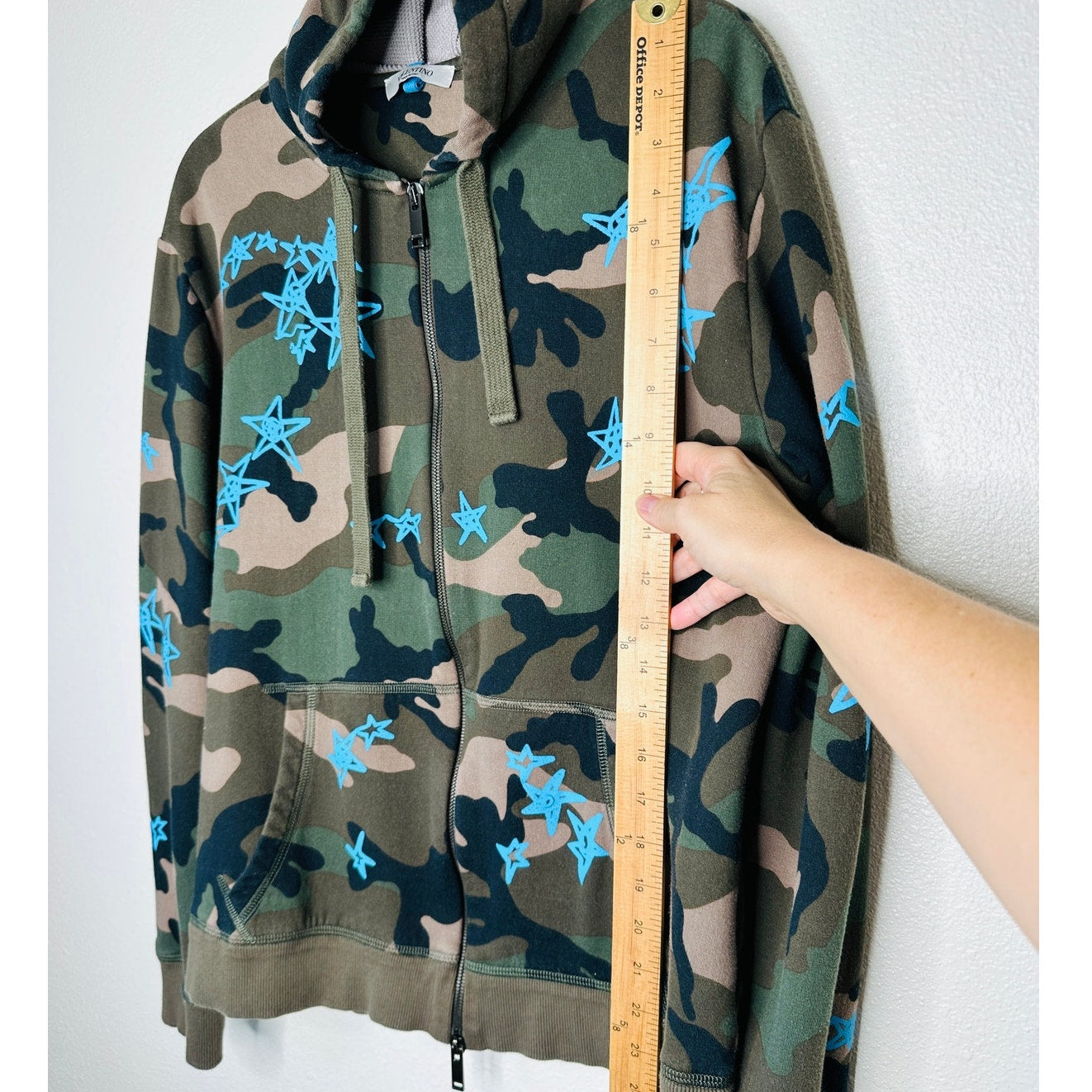 Valentino Army Green Black Tan Camo Print Bright Blue Stars Front Zip Hoodie S