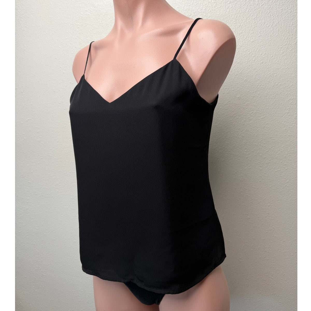 Banana Republic Black Spaghetti Strap V Neck Cami Women's US XS Petite