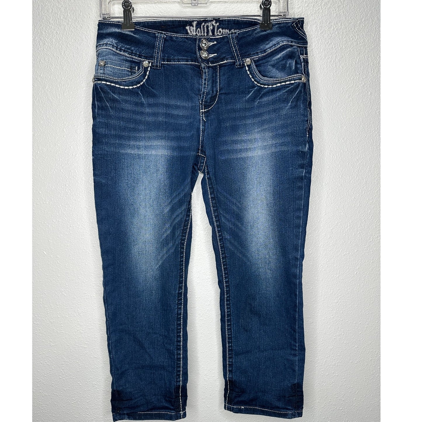 Wallflower Dark Blue Wash Low Rise Whiskered Embroidered Crop Jean 28