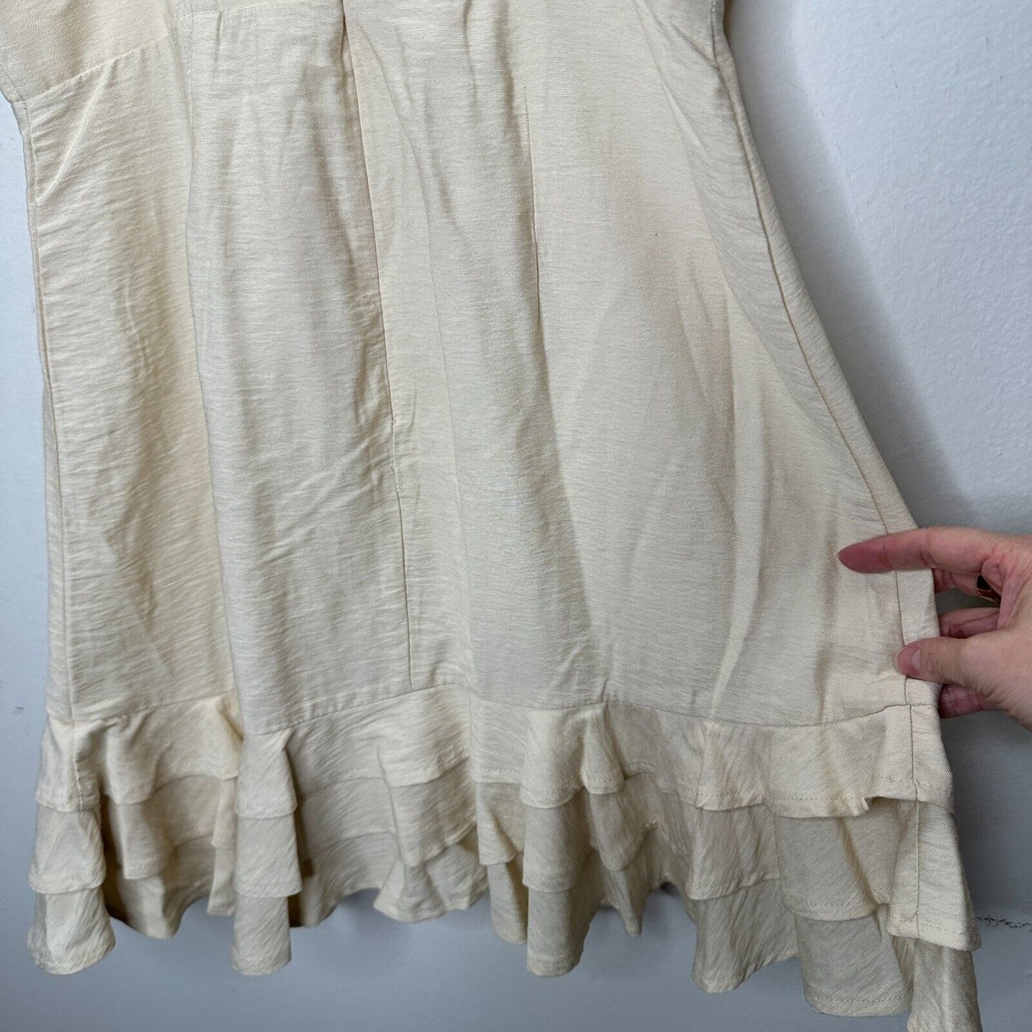 Saints + Secrets Creamy Beige Structured Bodice Tiered Ruffle & Hem Mini Dress M