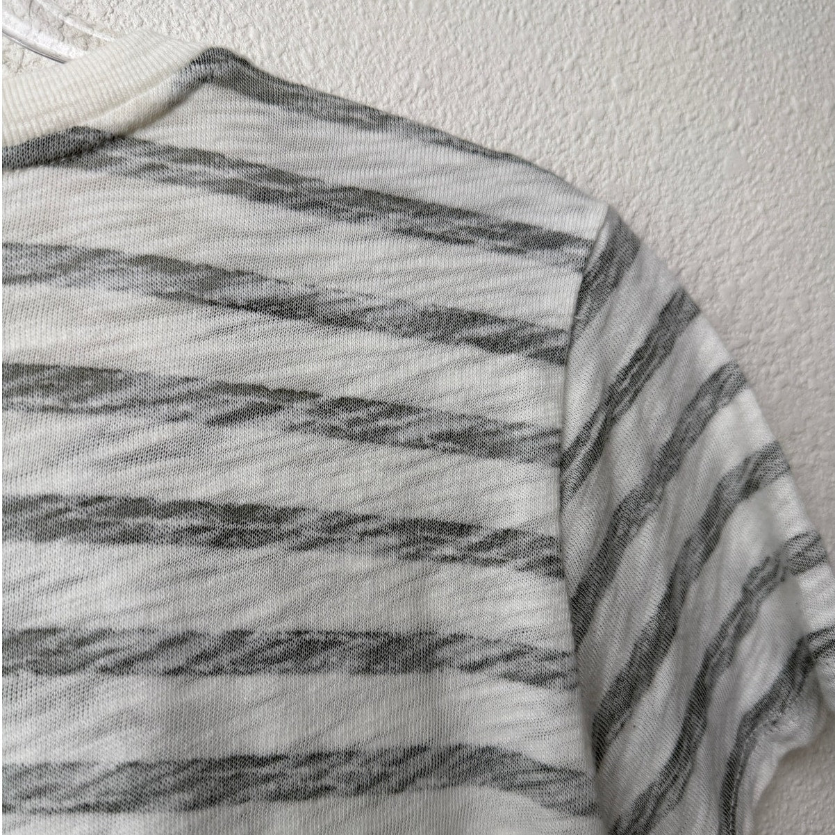 ATM Cream and Green Gray Striped Round Neck Short Sleeve T-shirt