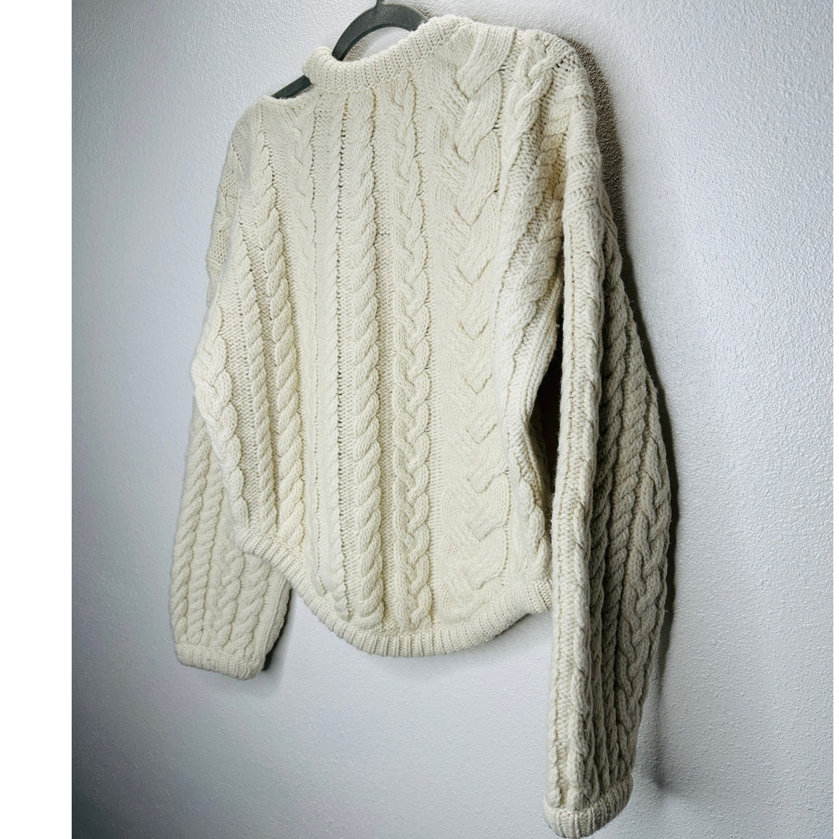 Tempest & Bentley Cream Chunky Knit 100% Wool Long Sleeve Sweater M
