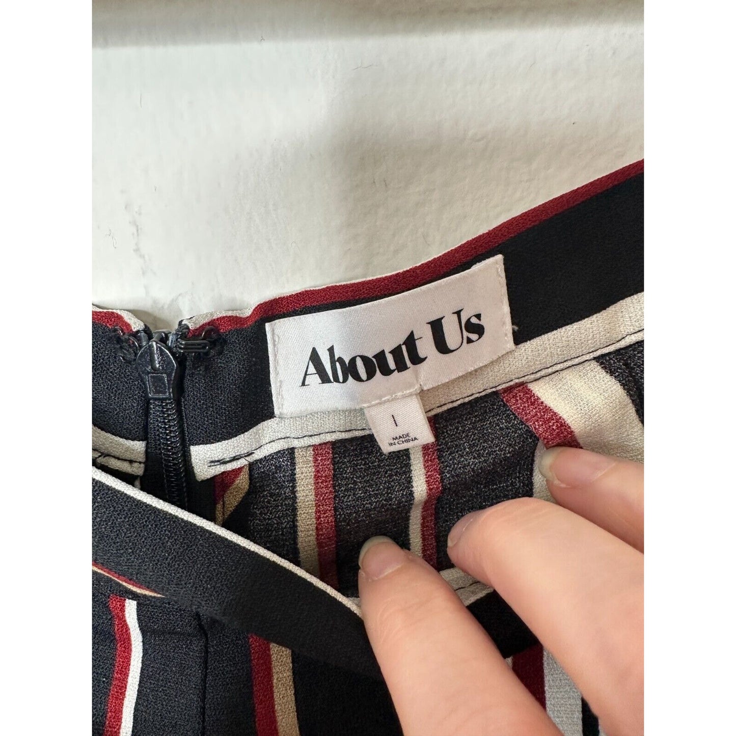 About Us Lenny Black Red White Stripe Pants Flare Trousers Back Zip Pockets L