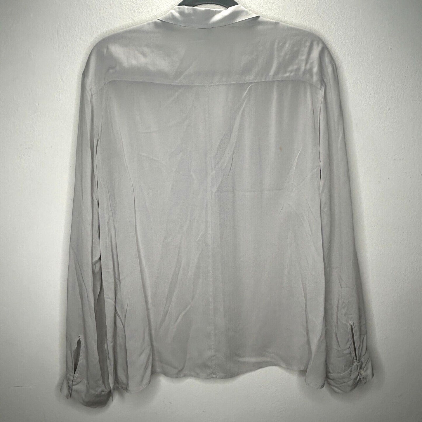 James Perse Gray Sand Open V-Neck Front Button Front Pockets Long Sleeve Shirt L