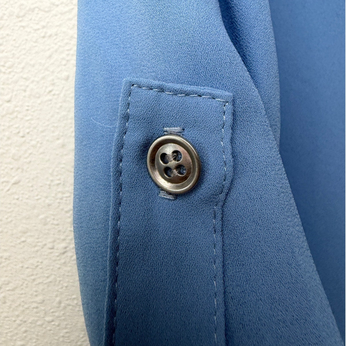 Karen Kane Light Blue Hi-Low Layered V-Neck Roll Tab Blouse Size L