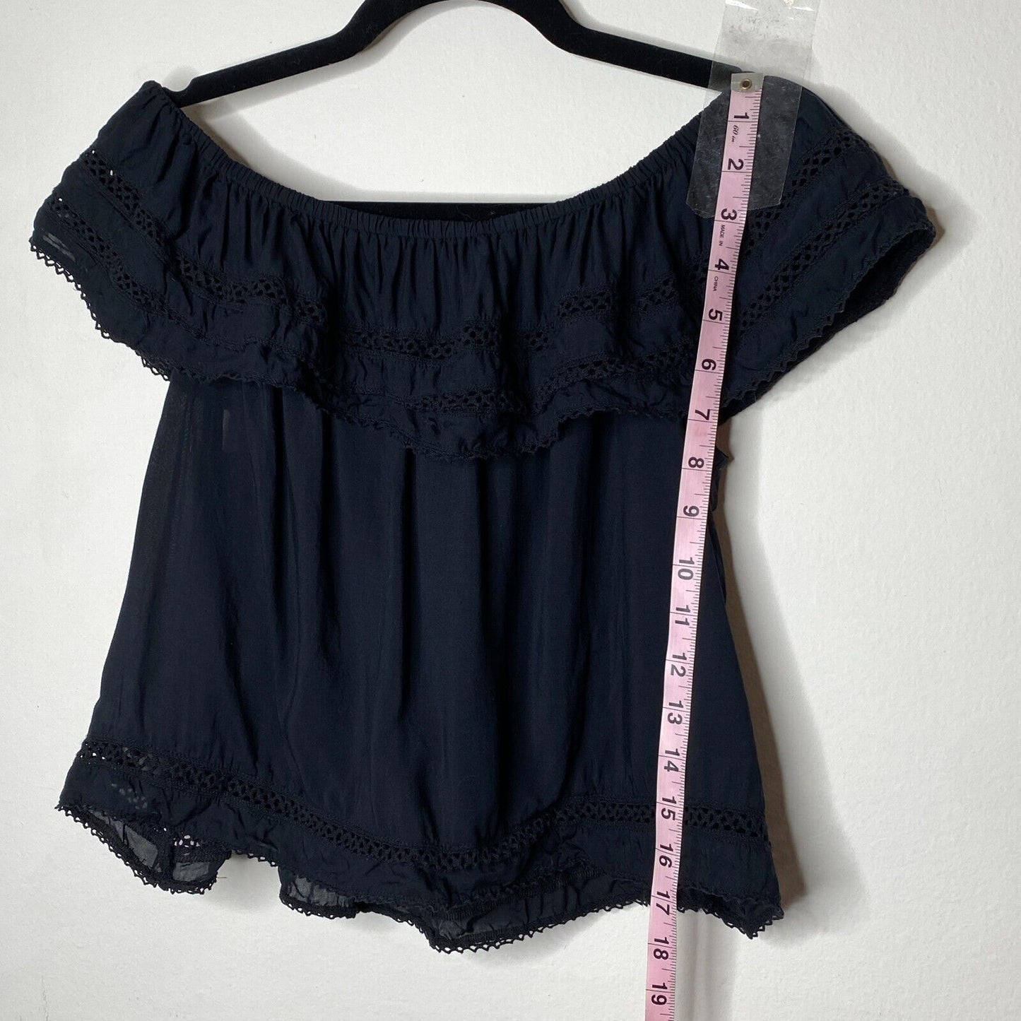 Aritzia Wilfred Hollande Black Off Shoulder Crochet Ruffle Crop Boho Blouse XS