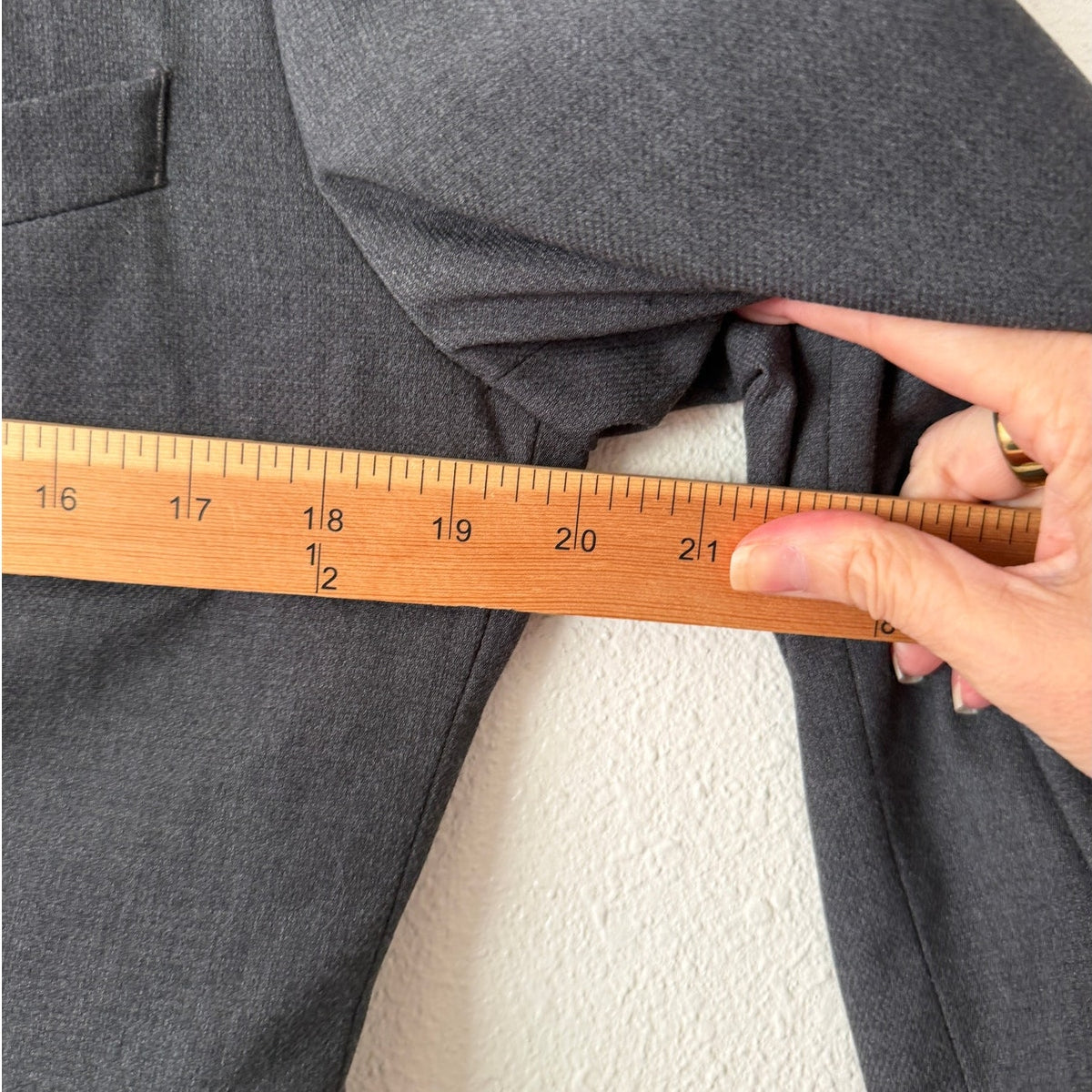 H&M Slim Fit Charcoal Gray Two Button Blazer Suit Jacket Men's US 40R