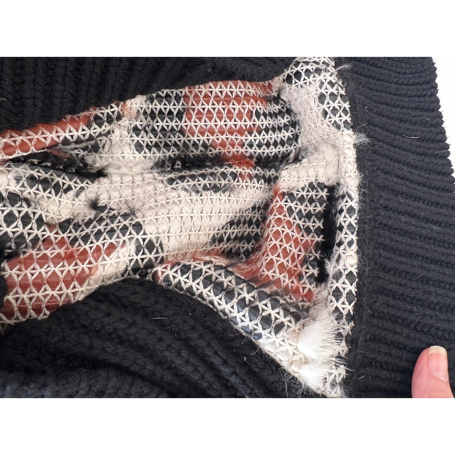 Fendi Black Chunky Balloon-Sleeve Cashmere and Mink Fur Animal Print Sweater 6