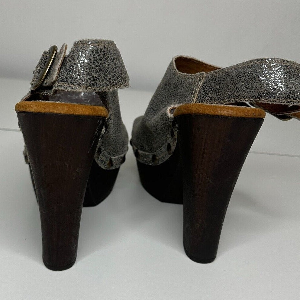Sbicca Silver Cracked Leather Clunky Heel Ablaze Vintage Collection Open Toe 7
