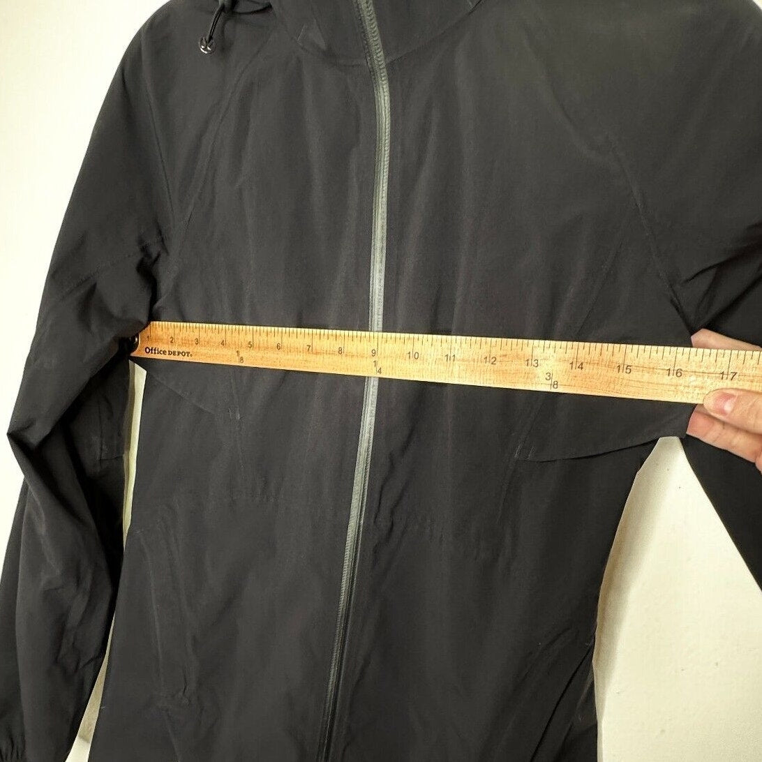 RARE Lululemon Black 2017 Whistler Ambassador Summit Jacket Front Zip Hooded 4