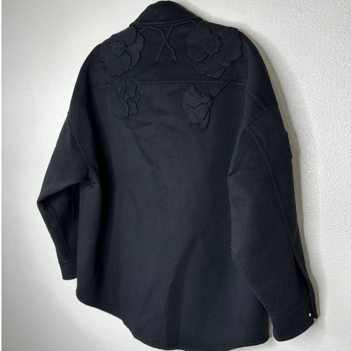 Valentino Garavani Black Wool-Cashmere Appliqué Jacket Snap Close M