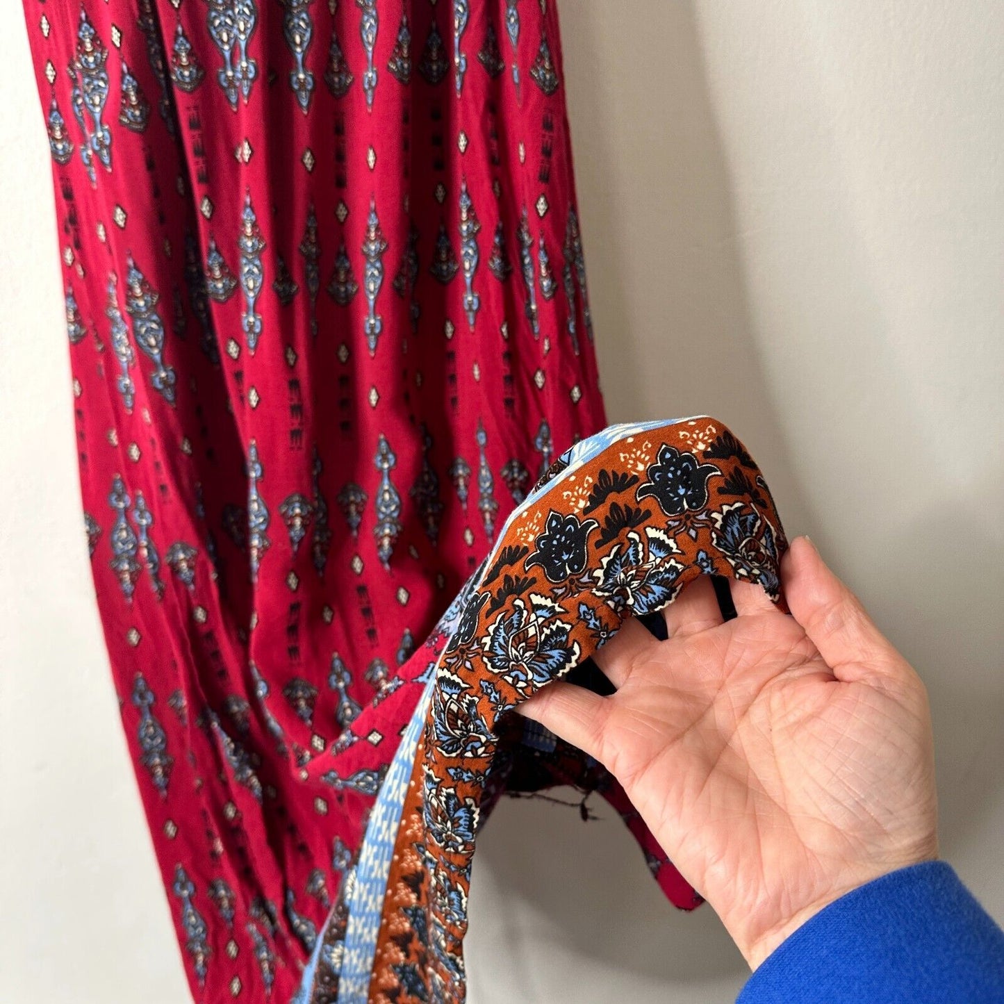 R. Vivimos VNeck Roll Tab Sleeve Button Front Paisley Dress Red Blue Multi Small