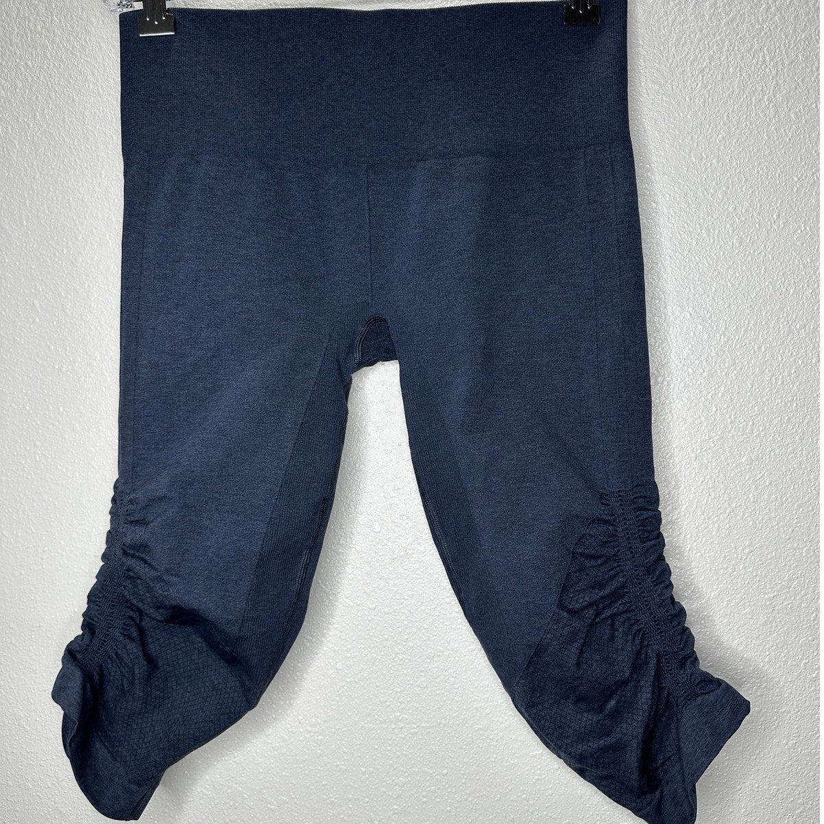 Lululemon In The FLow Slate Blue Gray Side Ruche Crop Yoga Pant 8