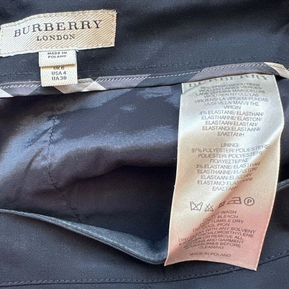 Burberry Black Pleated A-Line Skirt Side Zip Knee Length 23”