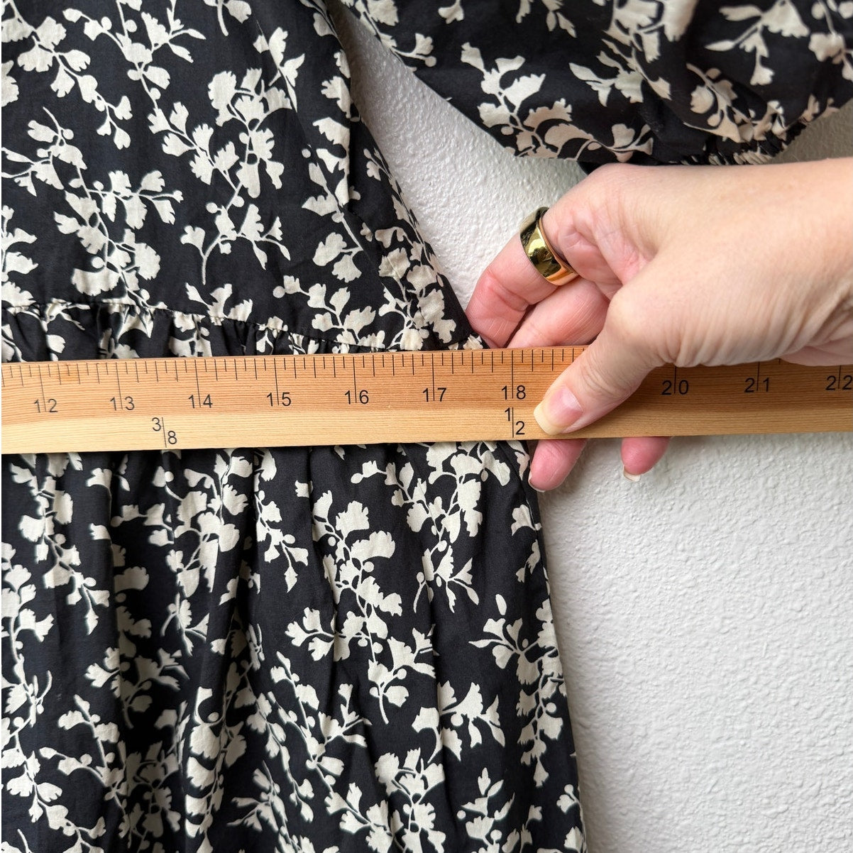 The Great Dress Black Ivory Floral Midi Women US 0 Button Front