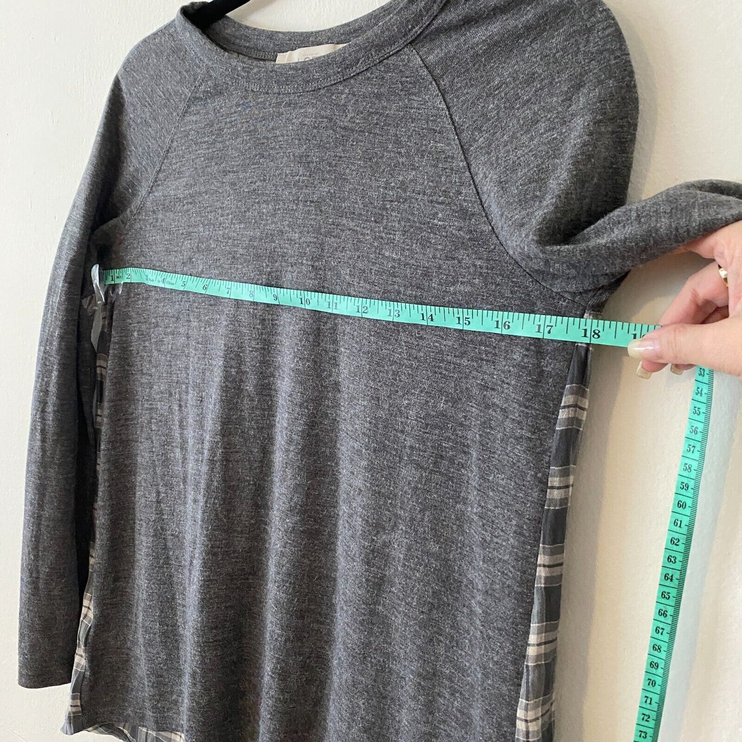 Ann Taylor Loft High Low Medium Gray Top Gray Blue & Cream Plaid Button Down XSP