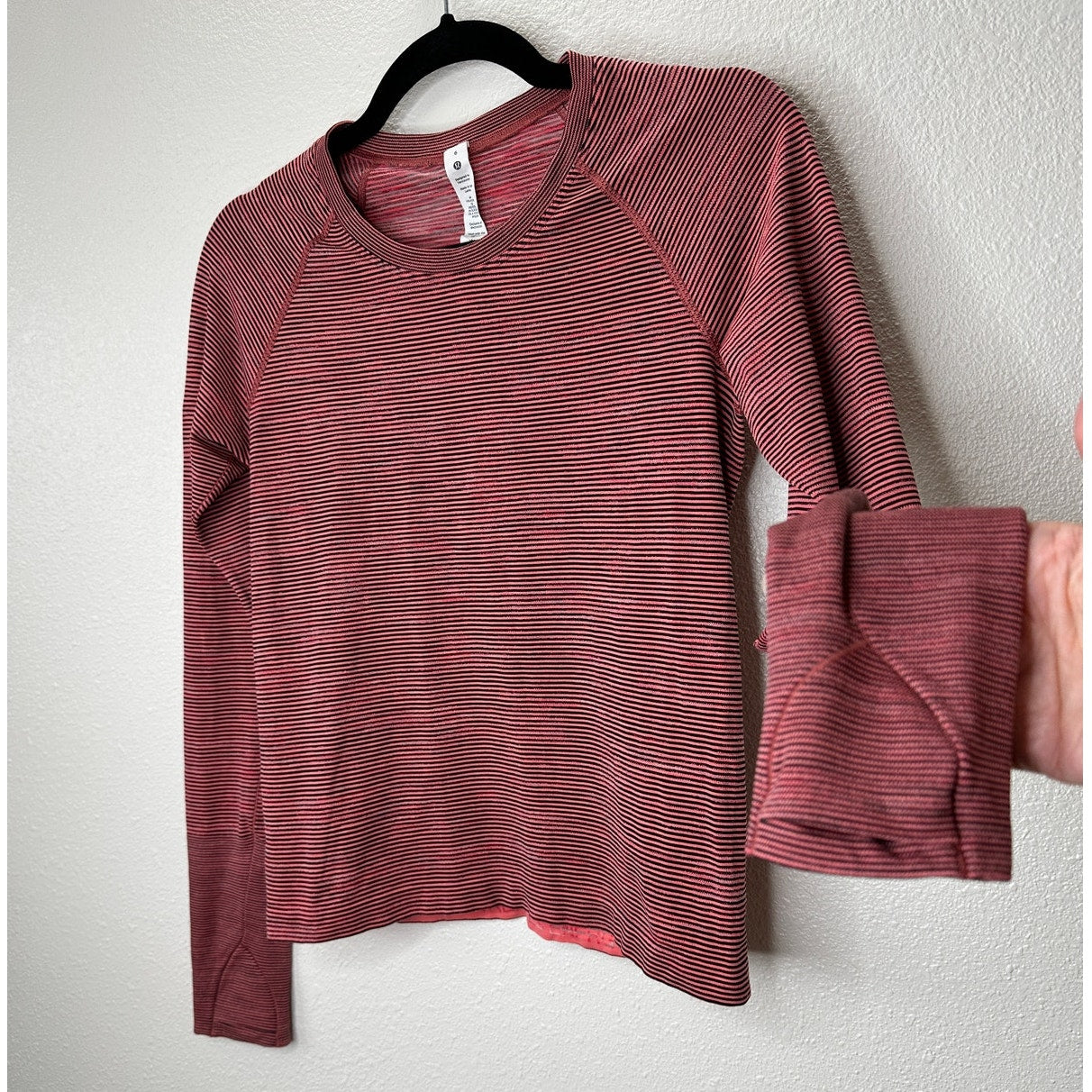 Lululemon Swiftly Tech Long Sleeve 2.0 Race Length Stripe Top 6