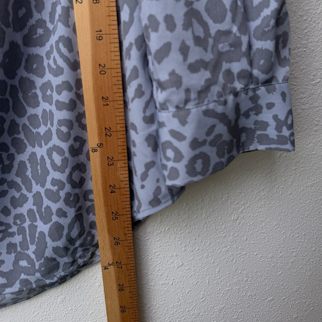 Cynthia Steffe Blue Gray Animal Print V-Neck Long Sleeve Blouse M