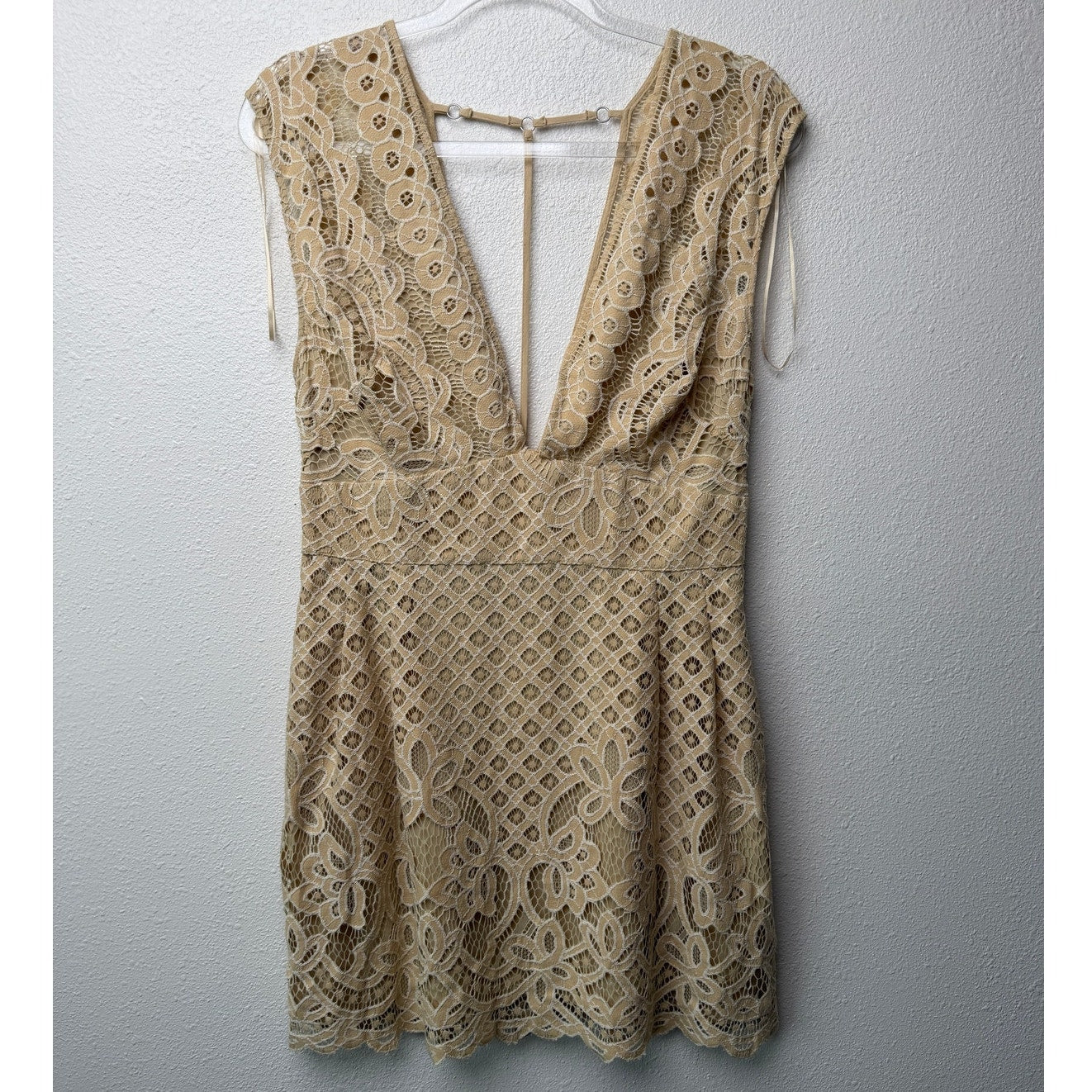 NWT Free People One Million Lovers Ivory Crochet Lace Mini Dress Size 10