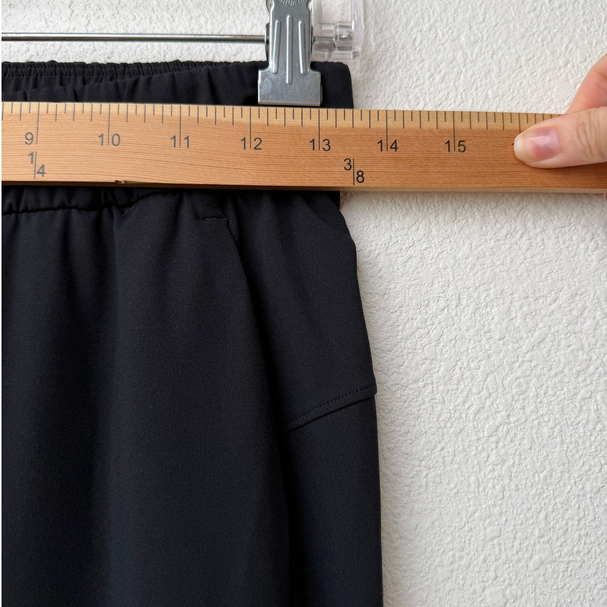 Lululemon On The Fly Jogger Black Drawstring Cuffed Pants Size 2
