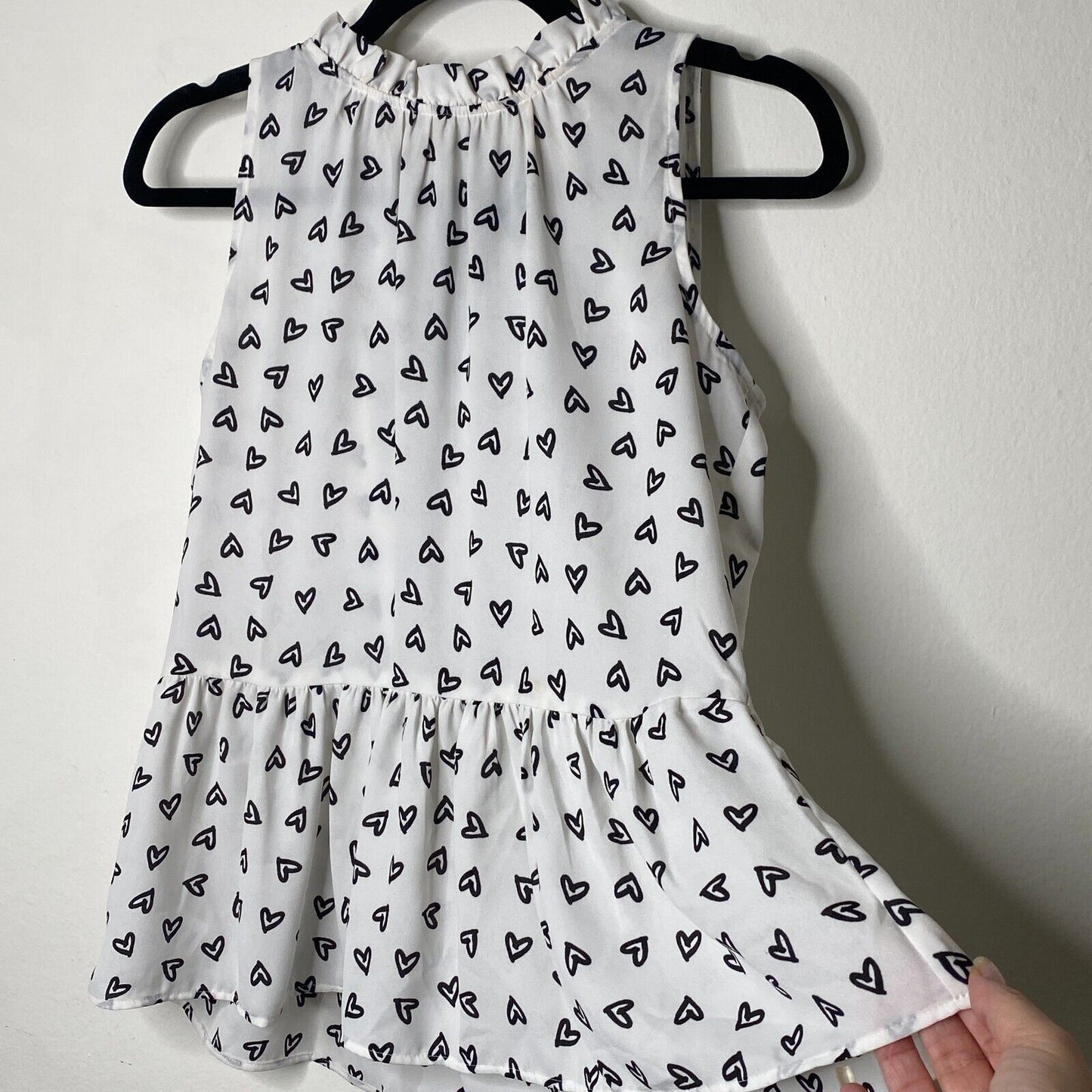 Loft White Peplum Top Black Hearts Sleeveless Ruffle Tie Neck and Ruffle Hem XSP