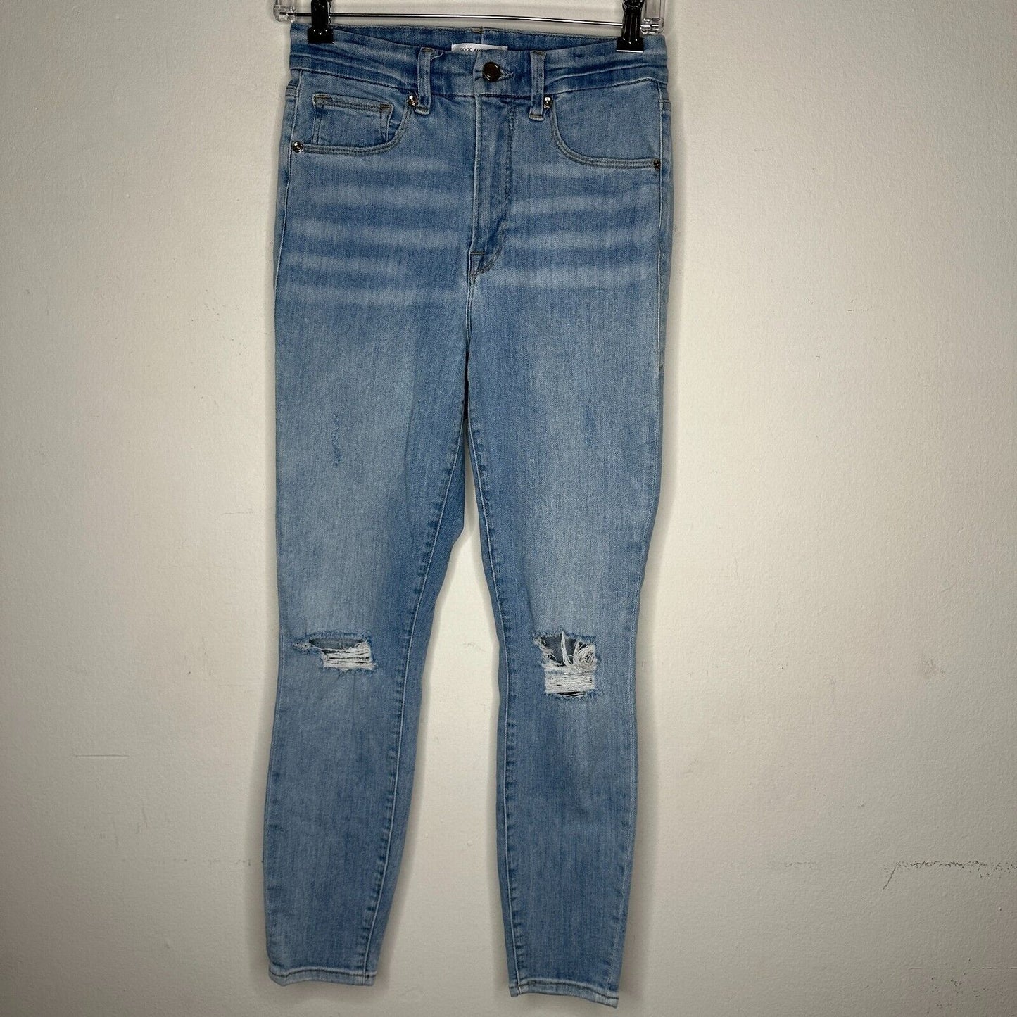 Good American Light Blue Med Wash Good Waist Crop Distressed Knee Jean 6 / 28