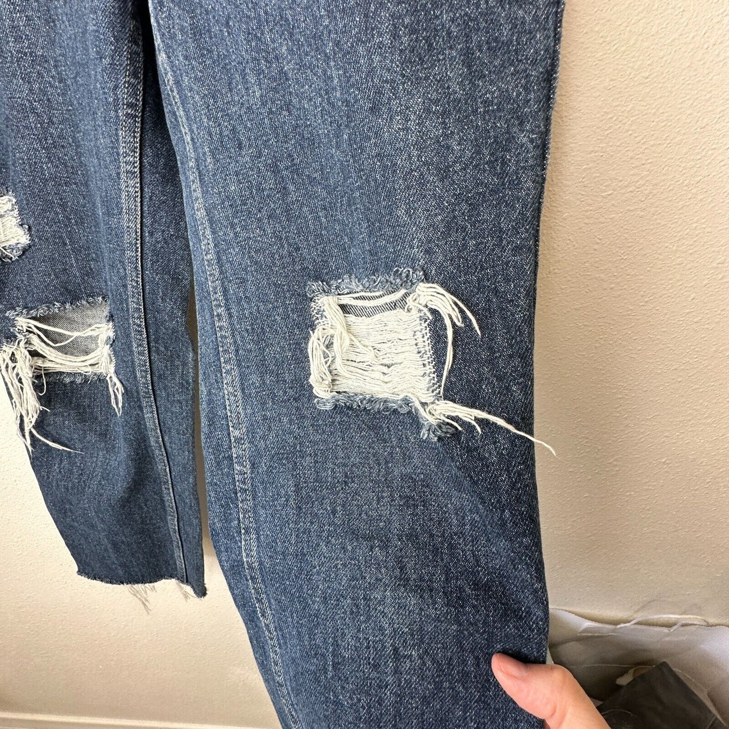 Guess Dark Blue Wash Distressed Slim Leg Raw Hem Denim Jeans 28
