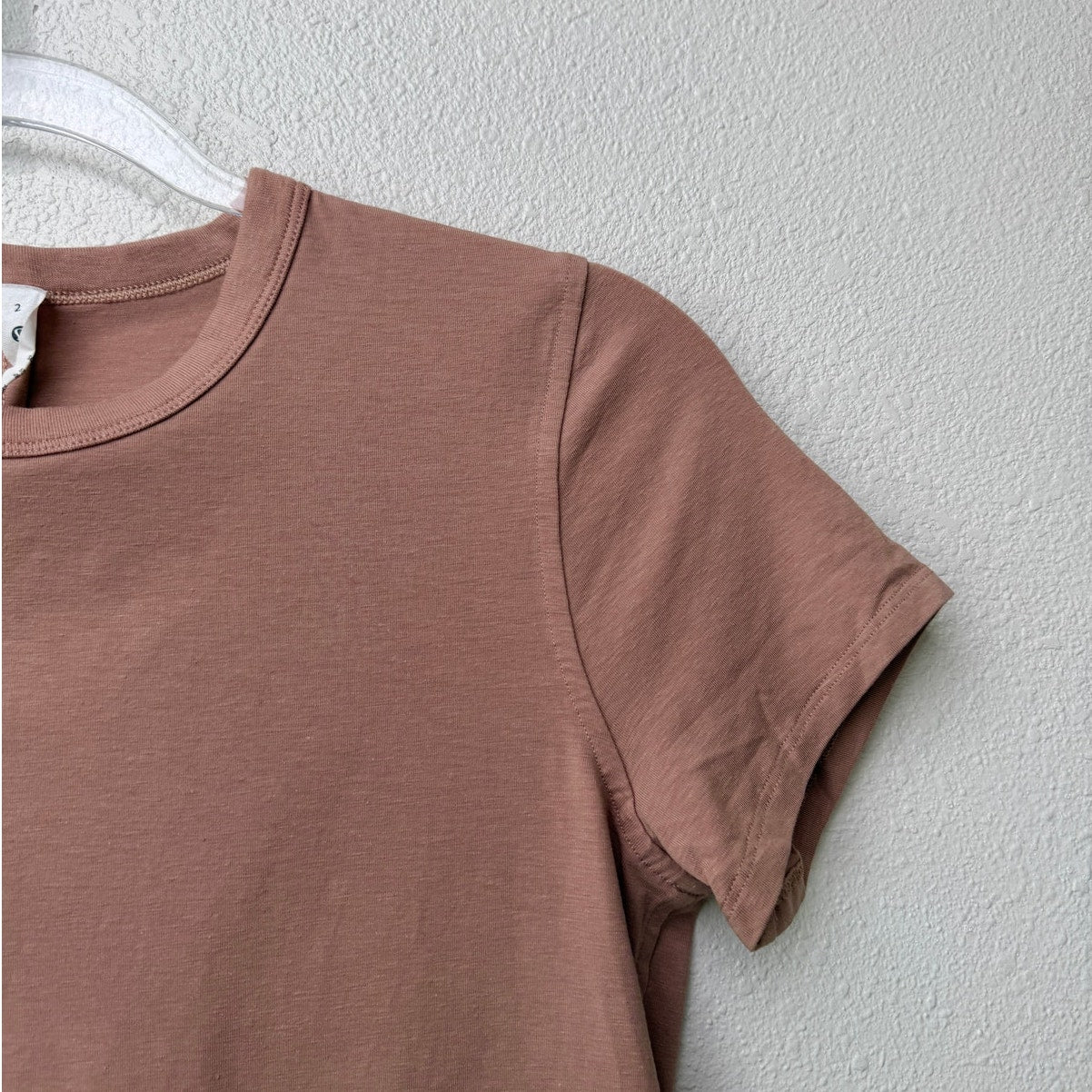 Lululemon Tan Cropped Tee Women 2 Cotton Blend