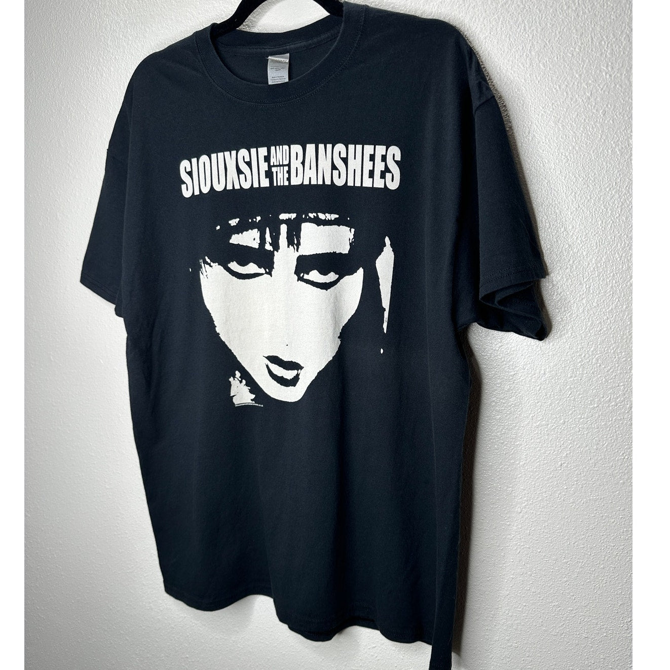 Siouxsie & the Banshee Gildan Black Short Sleeve White Graphic Tee XL