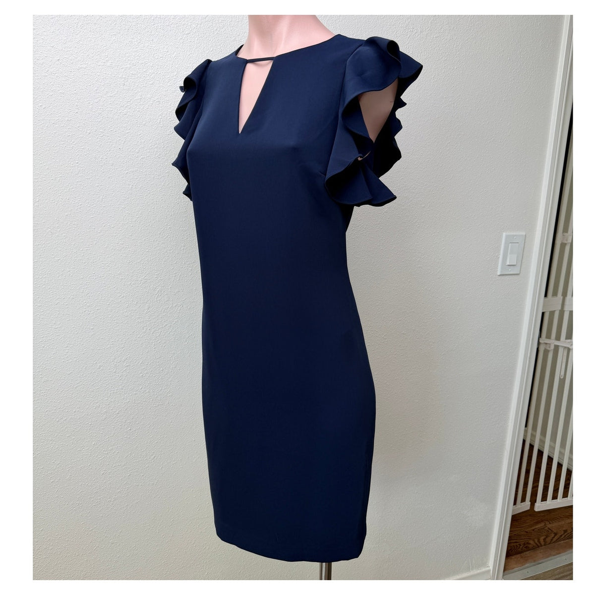 Trina Turk Navy Ruffle Sleeve Keyhole Sheath Cocktail Dress XS