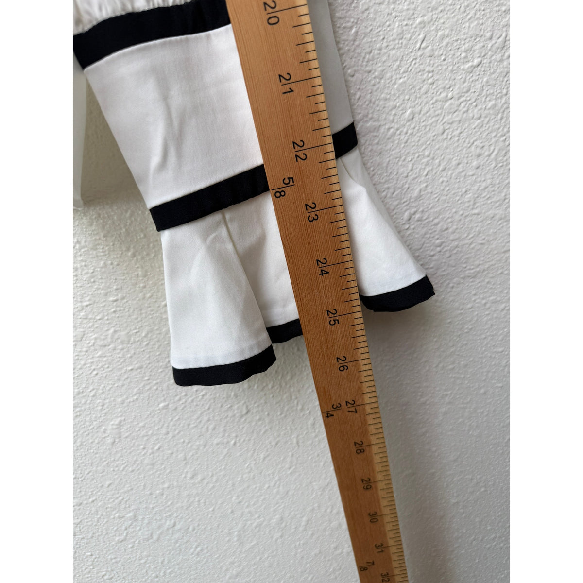 Alice + Olivia White Black Bow Tie Blouse Women S