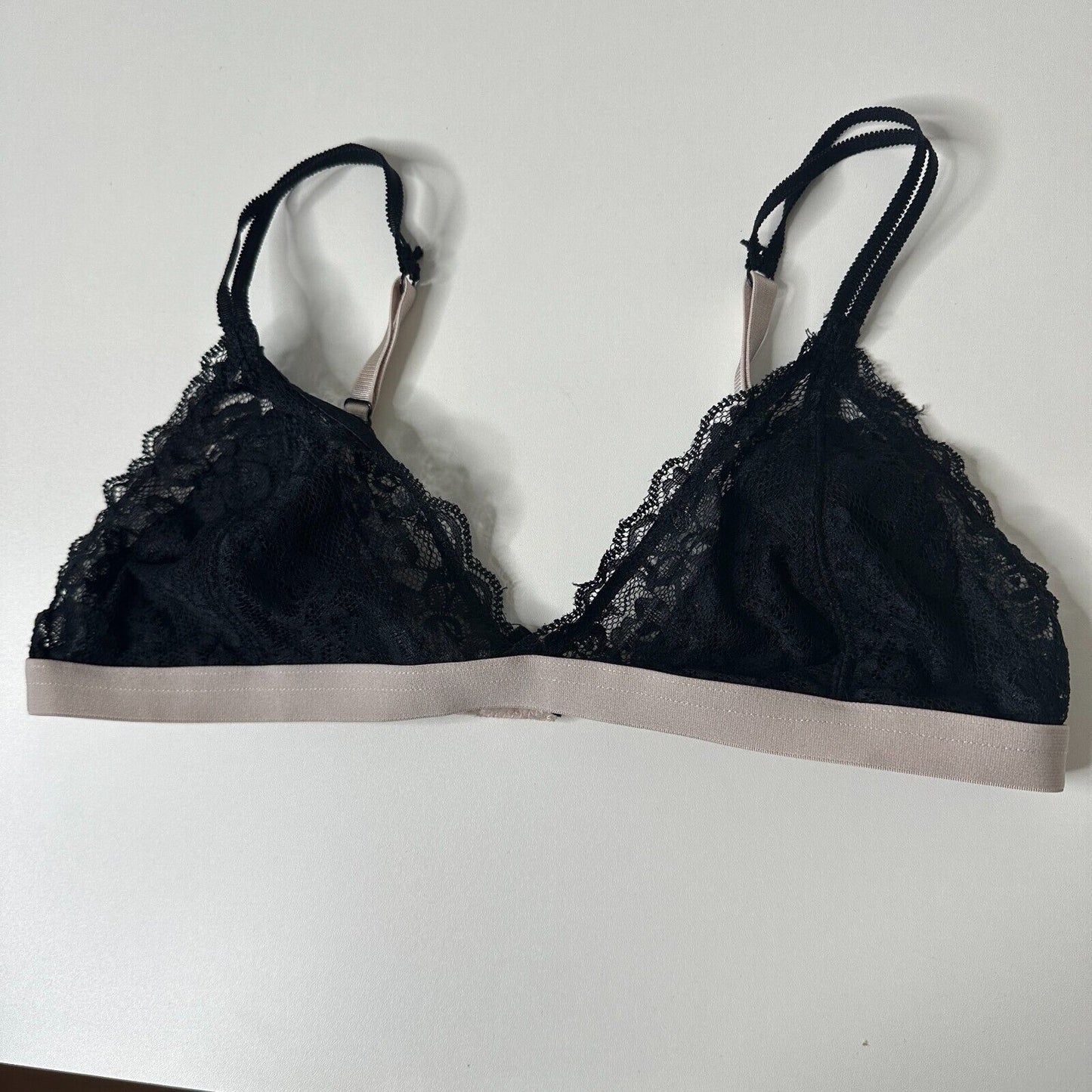 Black With Nude Edging Triangle Lace Bralette Adj Straps Hook & Eye Close Large
