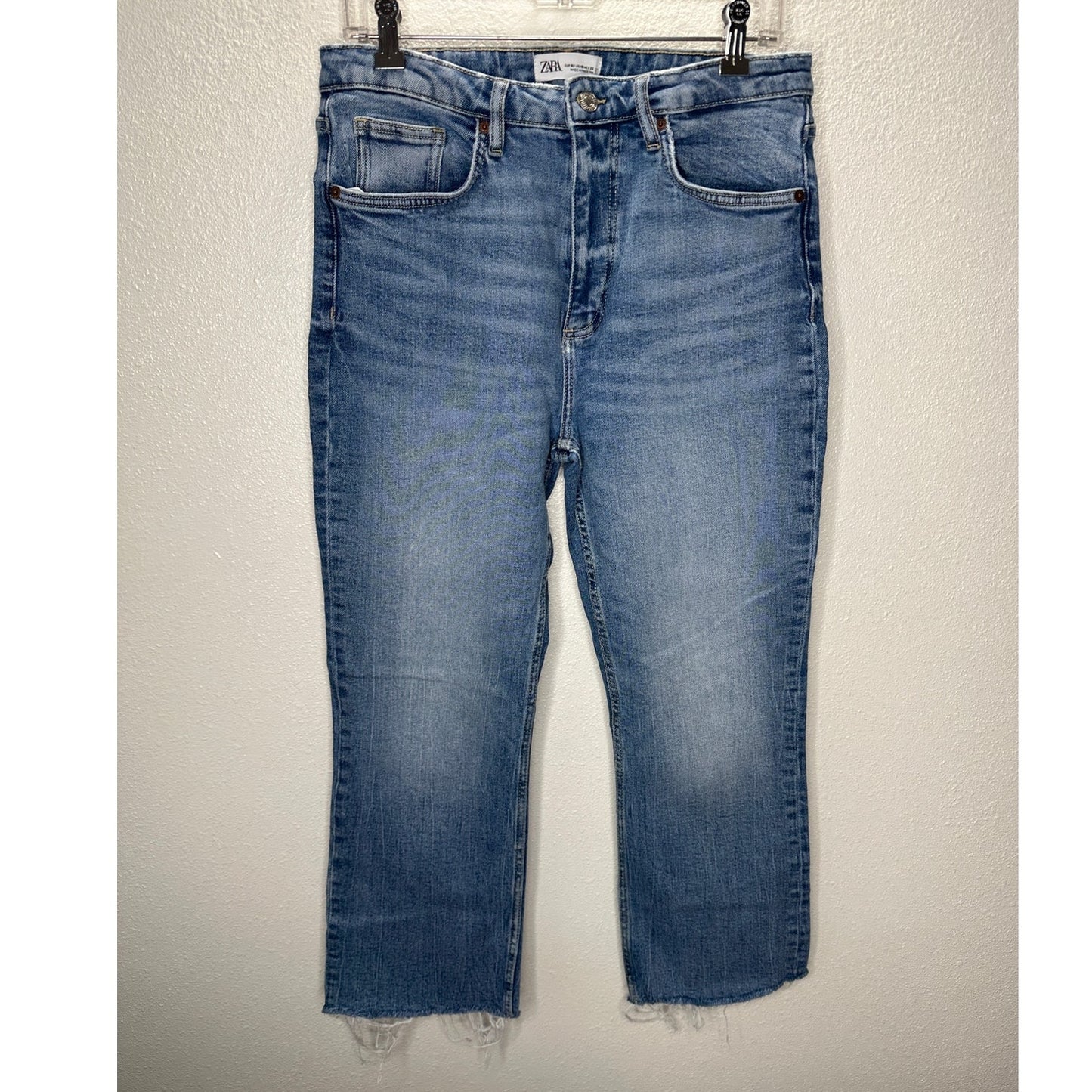 Zara Medium Light Wash Whiskered Raw Hem Mini Flare Leg Midrise Crop Jean 10