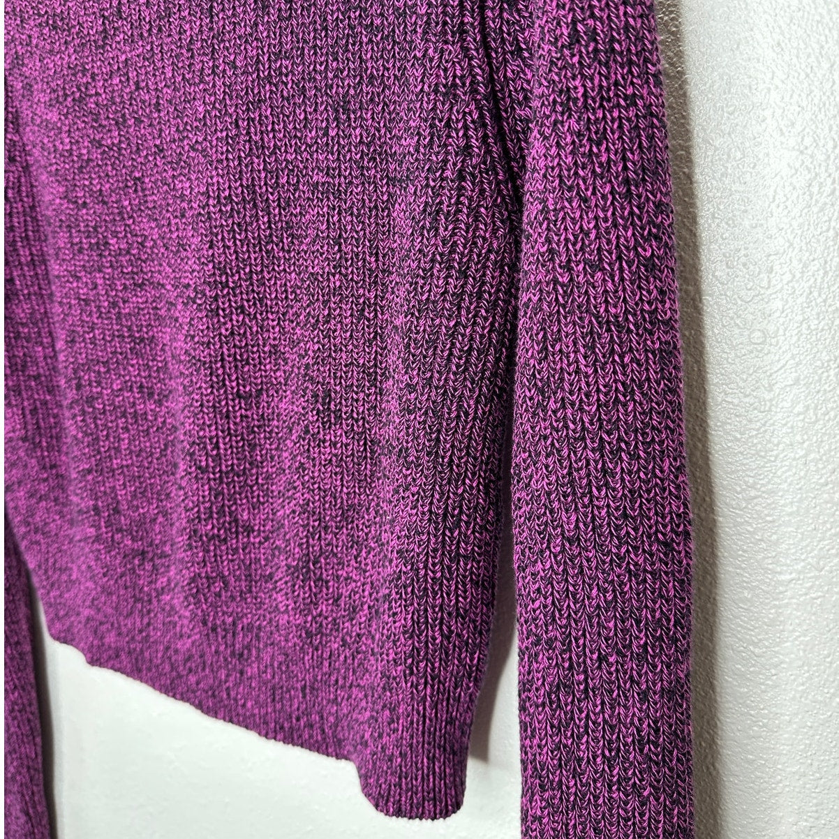 NWT Bobiblack Black Berry Marled VNeck Long Sleeve Crop Sweater S