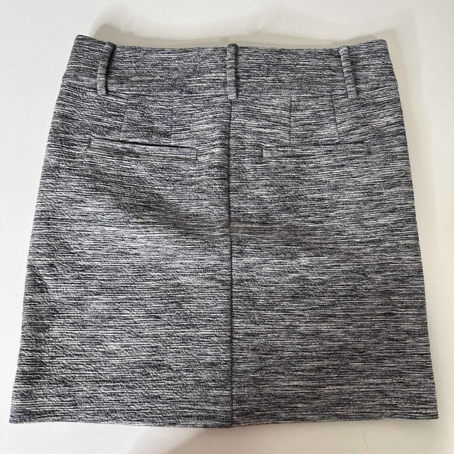 NWT Loft Simone Heathered Gray Mini Skirt Belt Loops Pockets Front and Back 00P