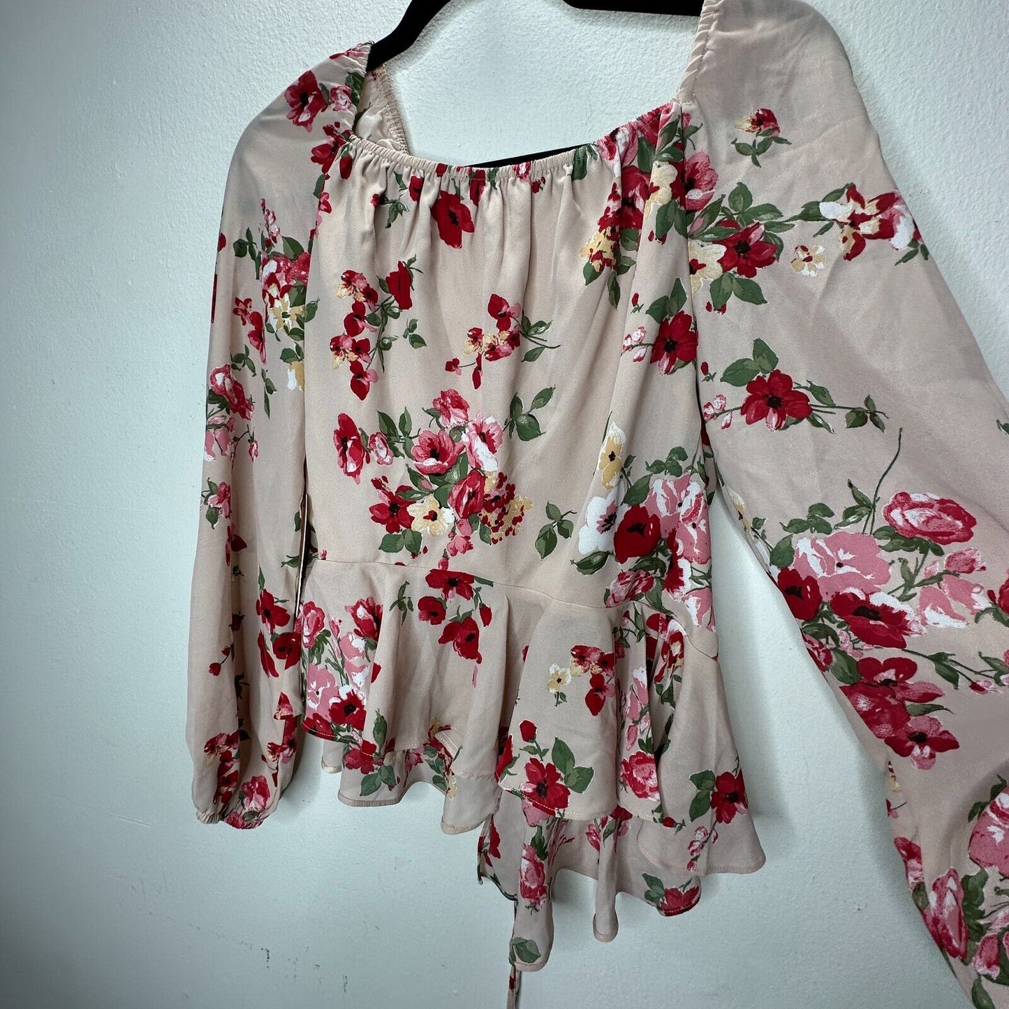NWT Leith Pink Adobe Taupe Pink Red Floral Print Bell Sleeve Ruffle Wrap Top S