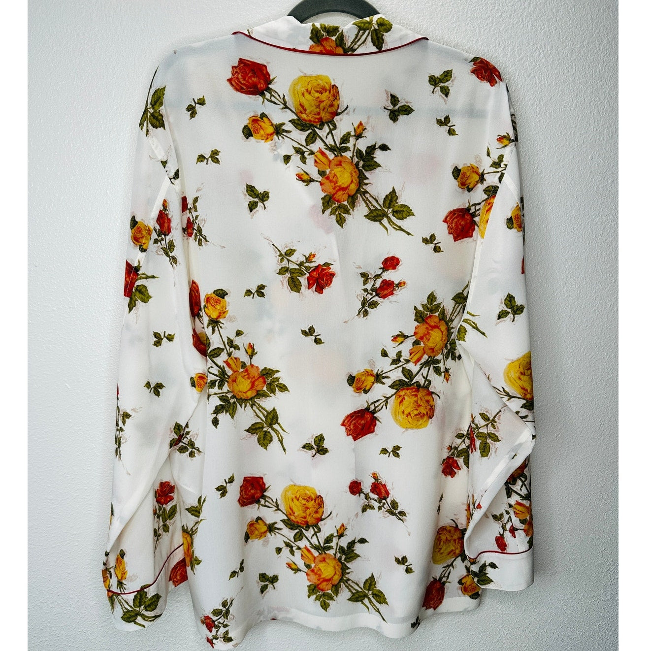 Alexander McQueen Cream Multi Color Floral Long Sleeve Button Pajama Top 44 / M