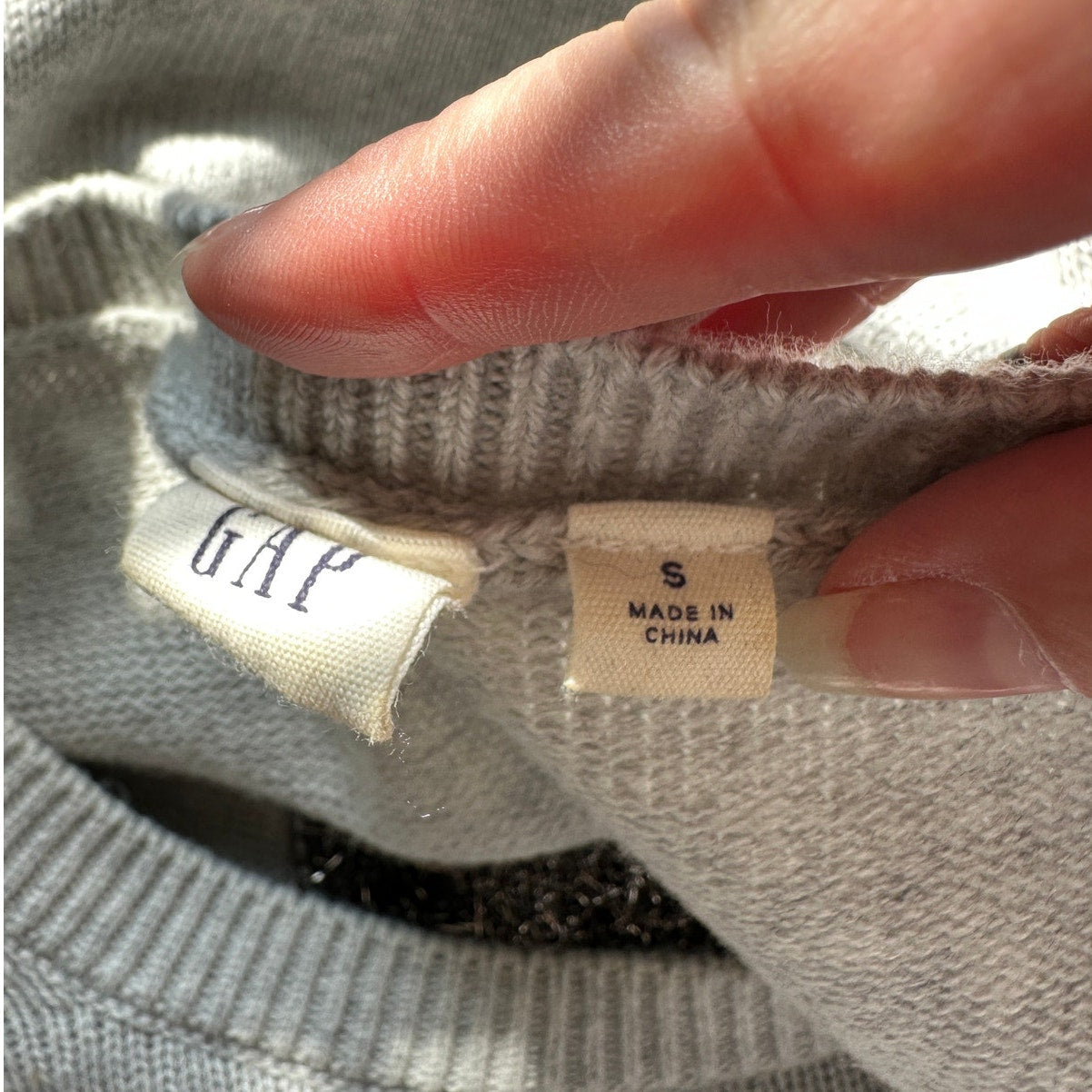 Gap Light Gray Metallic Heart Intarsia Crewneck Pullover Long Sleeve Sweater S