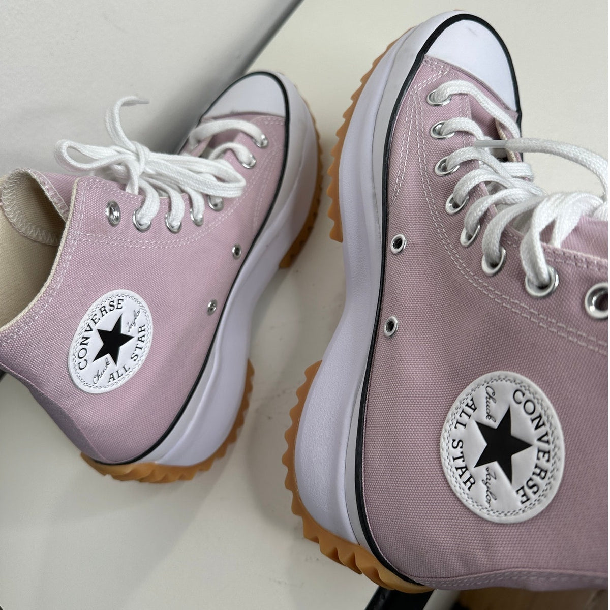 Converse Run Star Hike High Top Platform Sneaker Pink & White W 9 / M 7