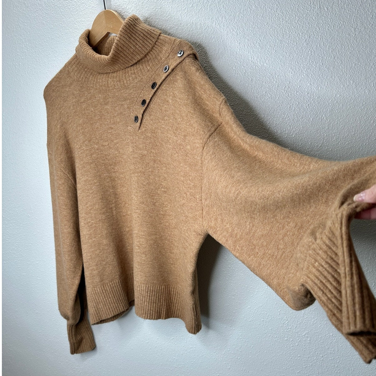 Marissa Webb Blake Camel Brown Button Cashmere Blend Turtleneck Sweater M